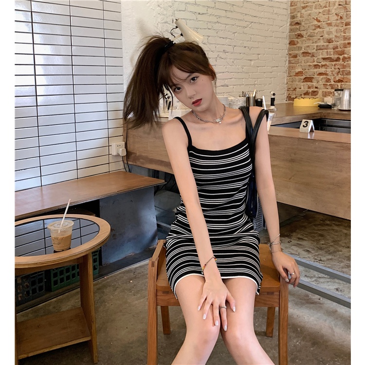 Đầm dệt kim XIAOZHAINV 2 dây kẻ sọc phong cách Hàn Quốc quyến rũ