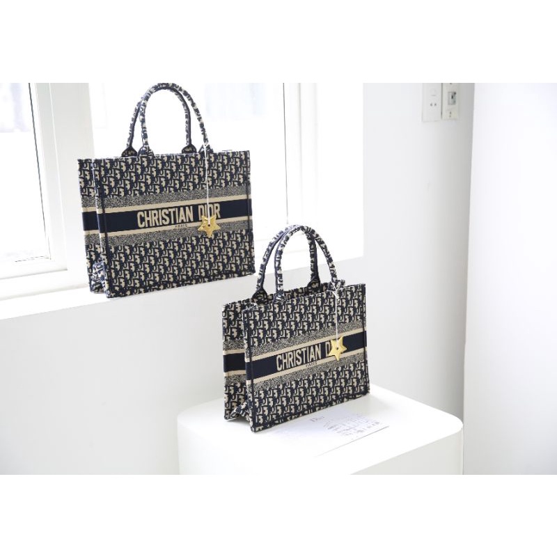 Túi xách nữ D.I Tote vải thổ cẩm CD truyền thống 2 size cực đẹp fullbox &amp;charm sao