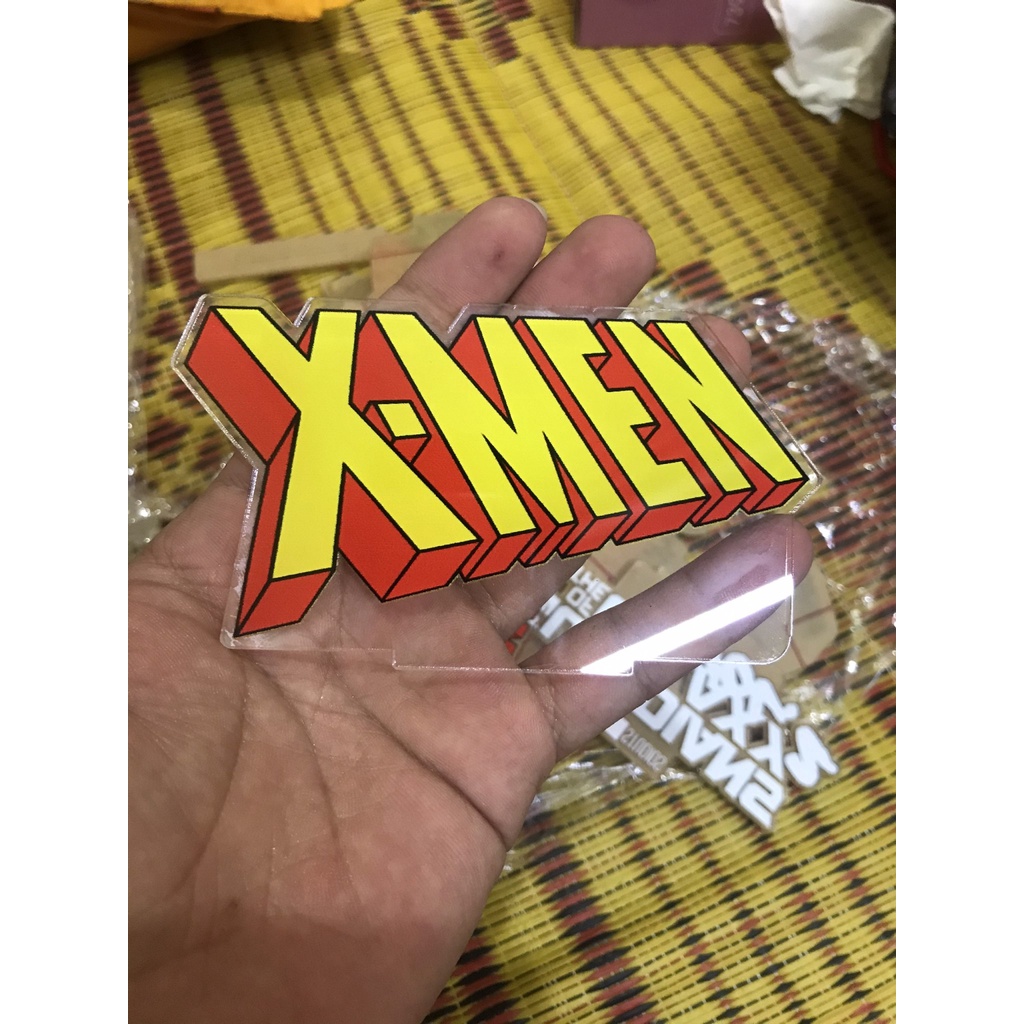Mô Hình Standee Logo Mica Marvel Comic, Nhiều Mẫu, In Nét, Màu Sắc Đẹp