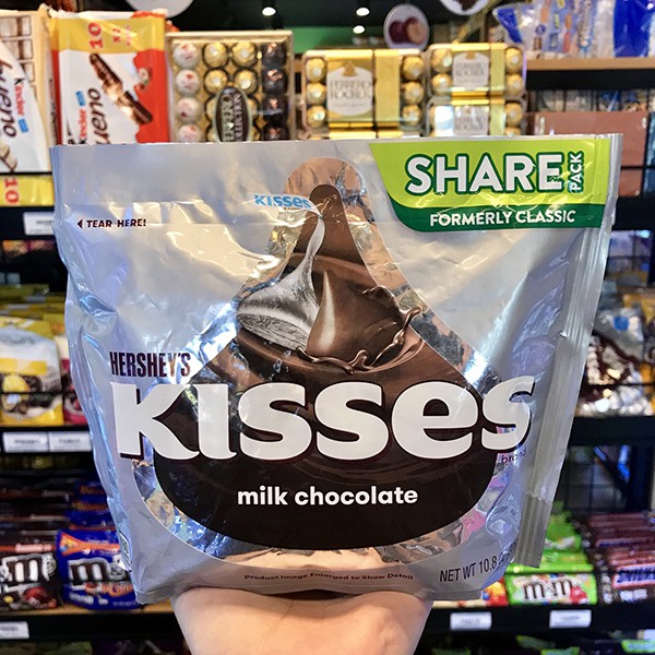 Kẹo Socola sữa Hershey's Kisses Milk Chocolate 306g (Mỹ)