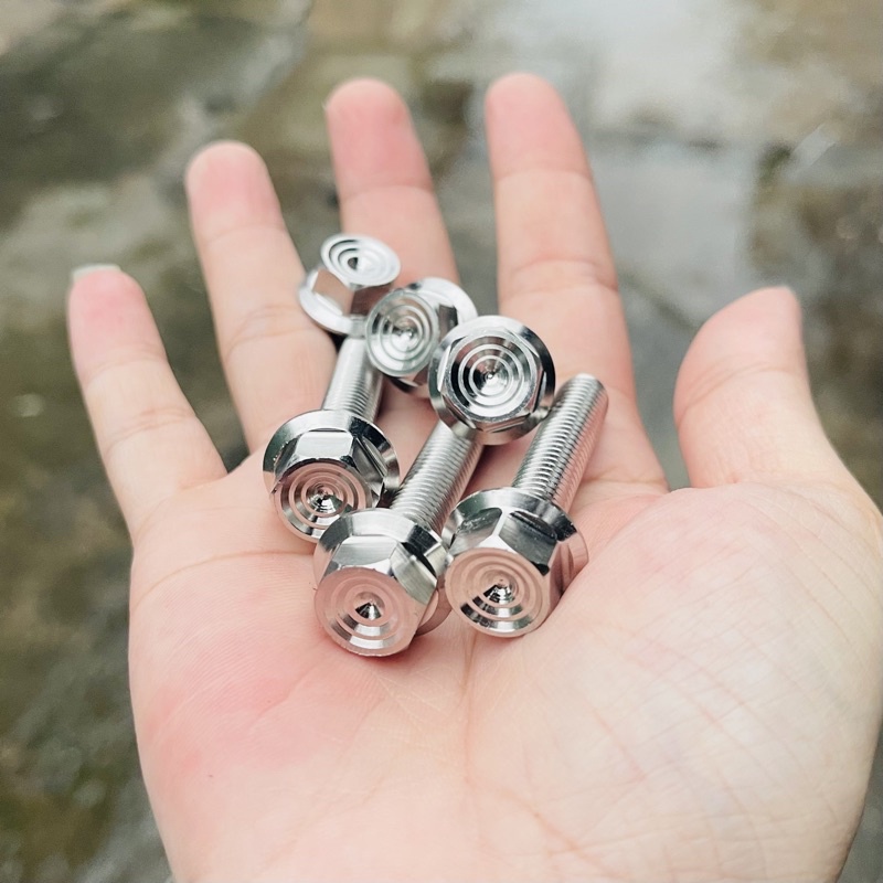 Ốc inox 8li30/8li40 đầu trụ xoắn v2 gắn treo bô , treo phuộc , gidong ... các loại xe cực sáng đẹp