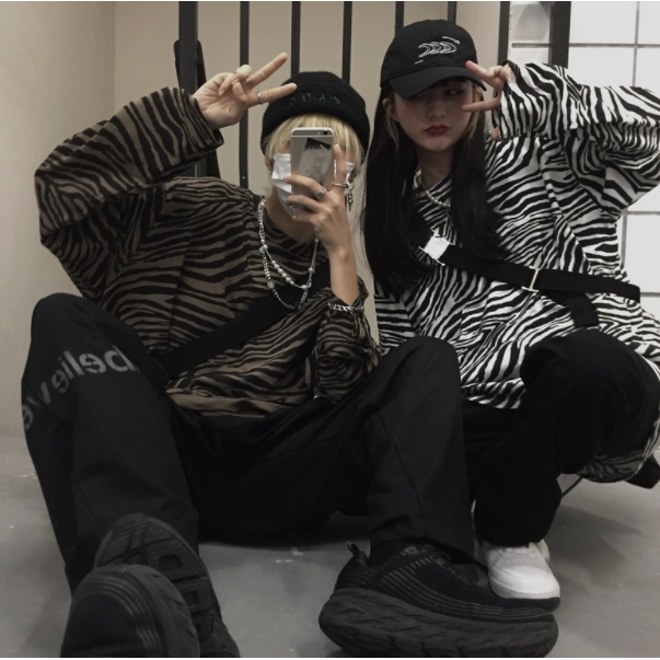 Áo thun tay ngắn thời trang dành cho nam và nữ