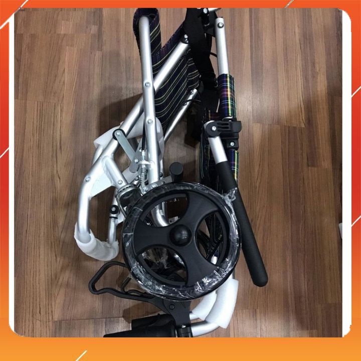 Xe lăn du lịch siêu nhỏ gọn Lucass X12