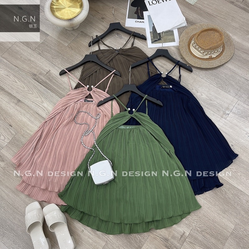 Sét dập li kèm chân váy xoè