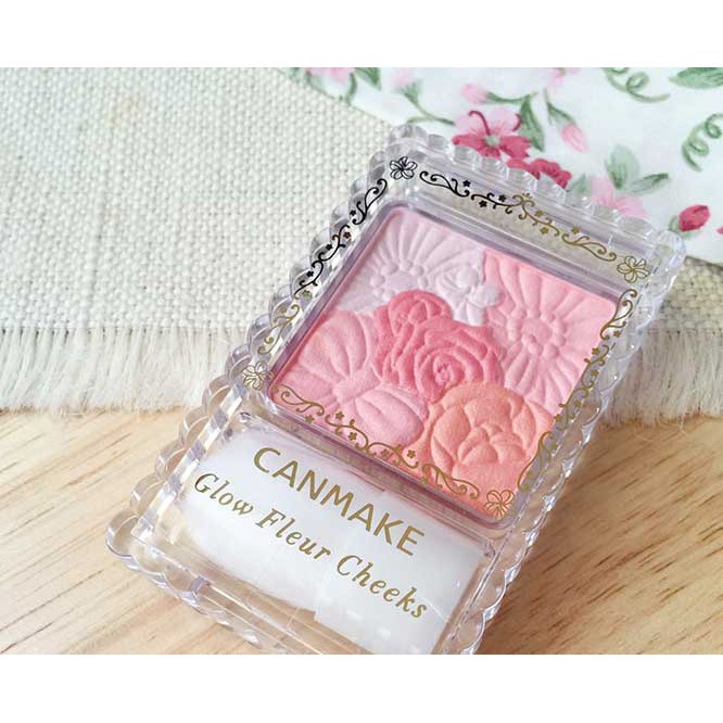 Phấn má hồng Canmake Glow Fleur Cheek kèm cọ