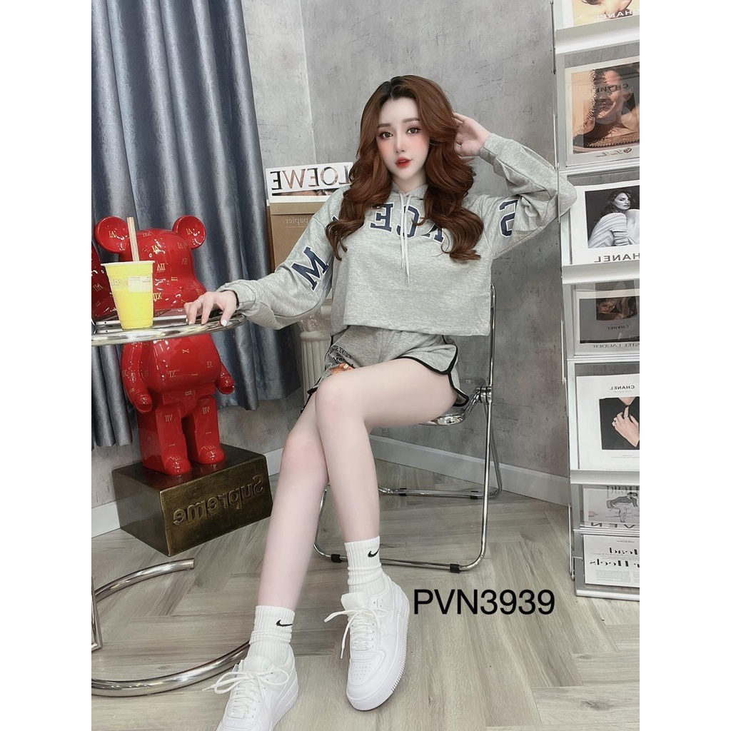 Áo nón quần ngắn ABC ở tay