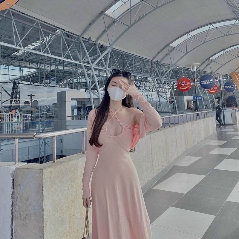 🦋Sét Đầm Hồng Khoét Ngực Kèm Áo Khoác Crop🦋