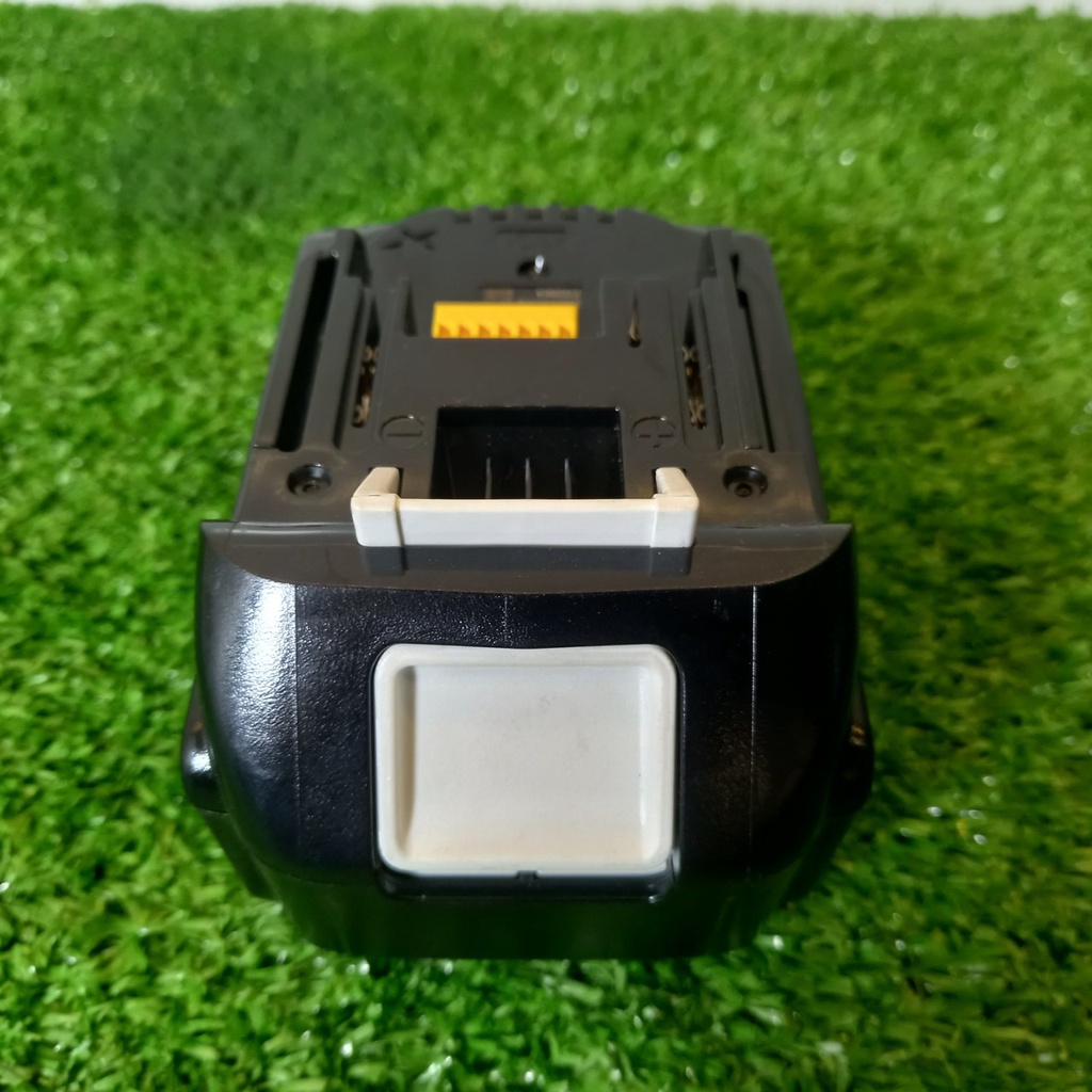 Pin makita 3.0 Makita BL1830B. cung cấp nguồn  cho các sản phẩm, thiết bị cầm tay mang cùng thương hiệu
