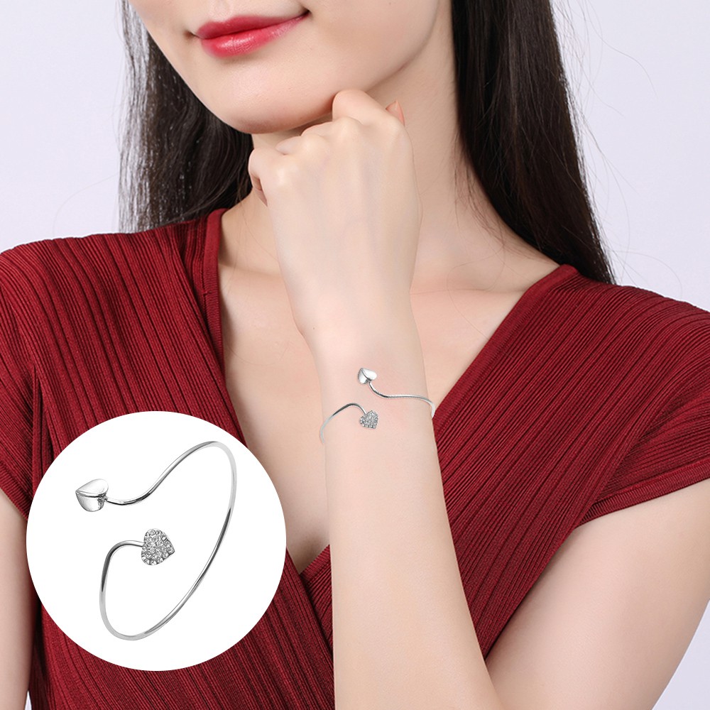 Vòng tay mặt hình trái tim cho nữ
