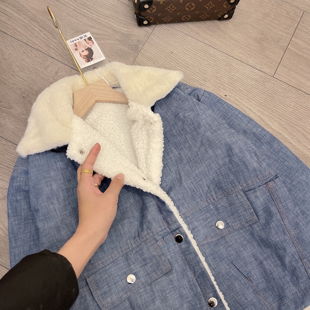 ÁO KHOÁC BÒ LÓT LÔNG CỔ LÔNG_chất bò đẹp dày dặn lông lót_fom dưới 57kg + Video cận chất