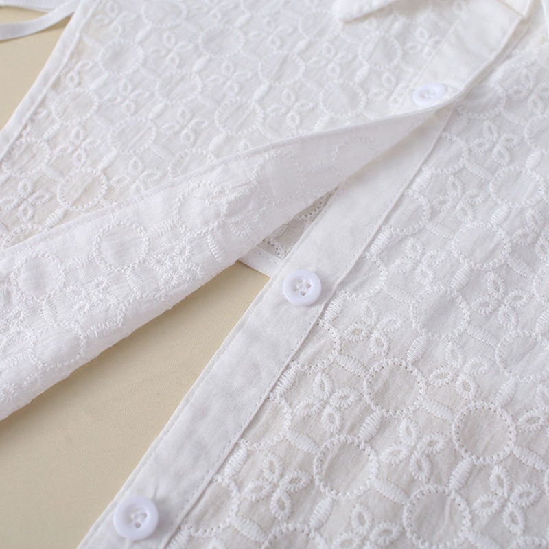 Cổ áo sơ mi giả màu trắng họa tiết lá cây thời trang mùa đông cho nữ