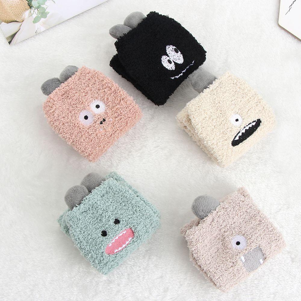 Vớ Ngủ Vải Nhung San Hô Dày Mềm Mại Giữ Ấm Mùa Đông Cho Nữ