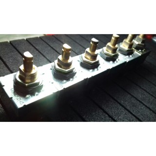 Công tắc - selector 3 vị trí 16A , $ USA $ .