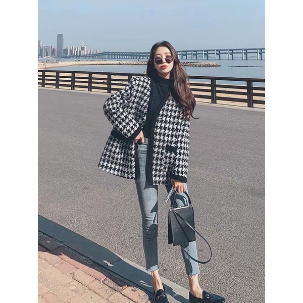 ÁO KHOÁC DẠ TWEED  HOẠ TIẾT RĂNG SÓI ĐEN TRẮNG SANG CHẢNH SĂN SALE