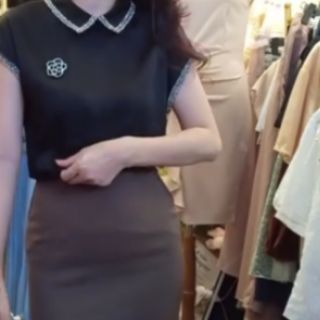 Áo sơ mi cổ viền tag đá