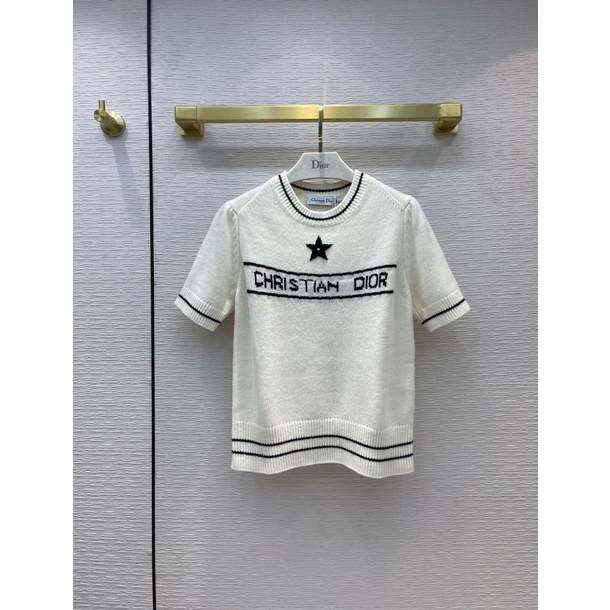 áo len nữ cổ tròn ngắn tay thêu logo chữ dior CD