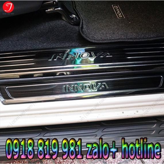 [GIẢM 30%] ốp bậc cửa,nẹp bước chân xe INNOVA 2017-2019 ,ốp trang trí bậc cửa xe INNOVA mạ titan sáng bóng