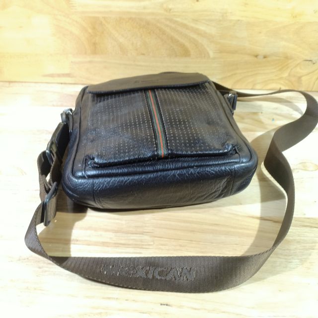 Túi đeo chéo nam da thật secondhand  190621