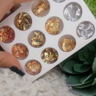 Nhún bạc gắn móng tay đẹp