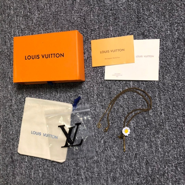 Vòng cổ L0uis Vuitt0n flower neck chain