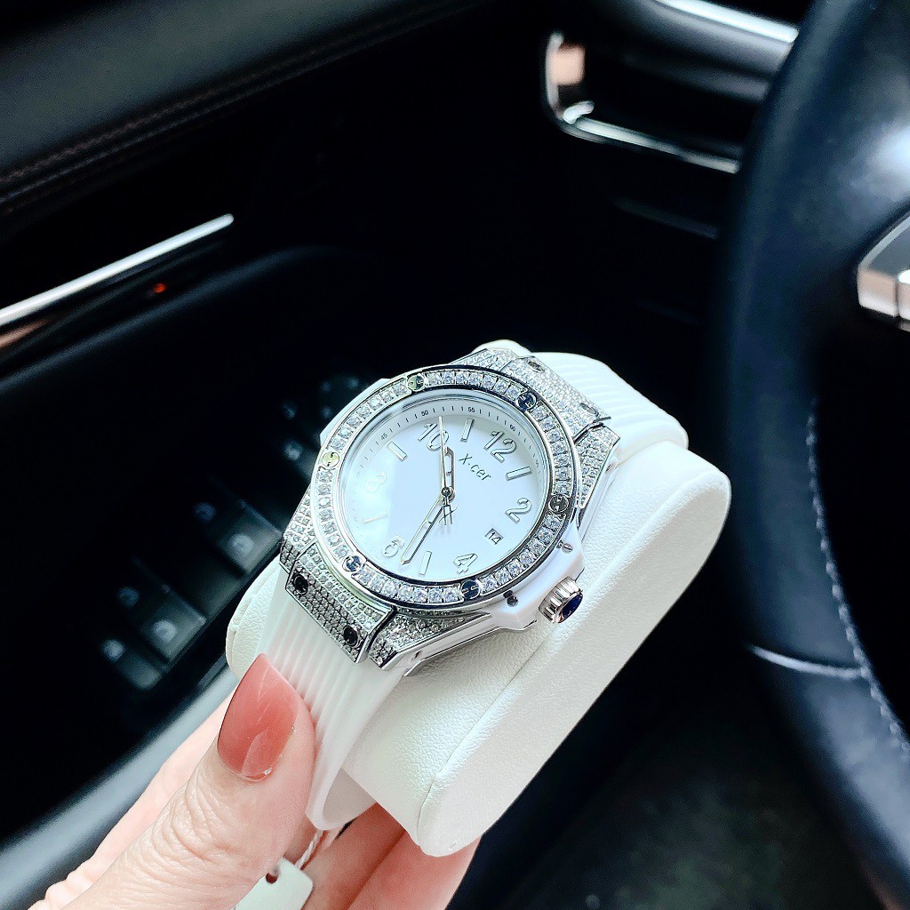 Đồng Hồ Nữ XCer Dây Silicon Trắng 36mm Silver