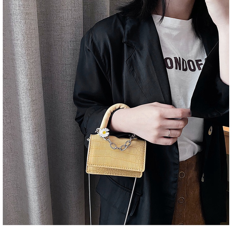 Túi Mini Nhỏ Đeo Chéo Phối Xích Hoa Cúc Xinh Xắn