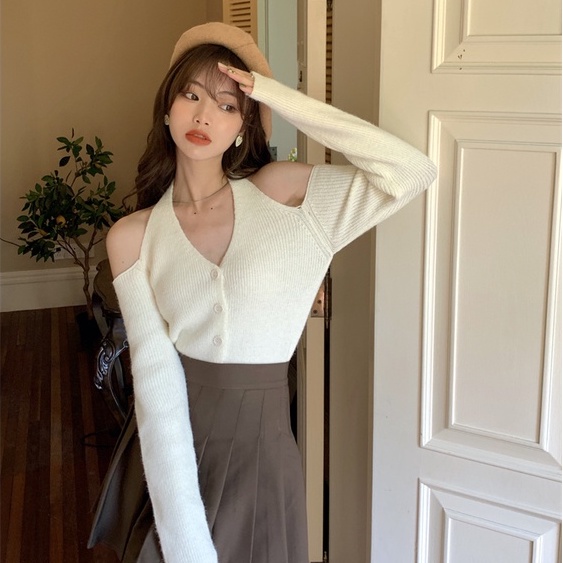 Áo thun tay dài hở vai màu sắc thời trang cho nữ