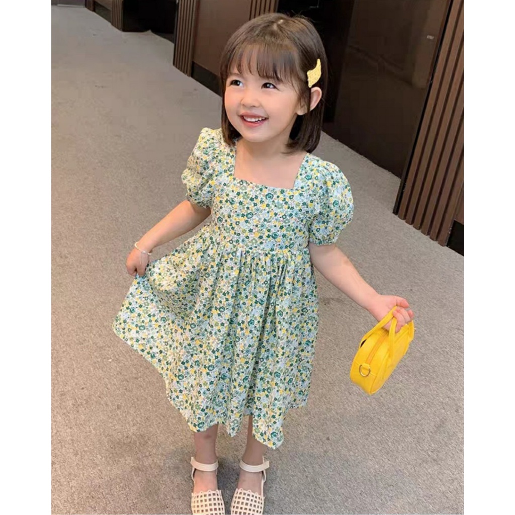 Đầm bé gái xinh sắn mẫu mới 2022