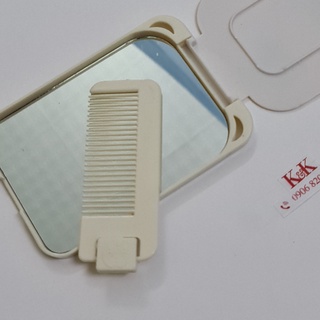 Gương mini gấp gọn kèm lược