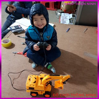 Đồ chơi xe máy xúc mô hình điều khiển từ xa