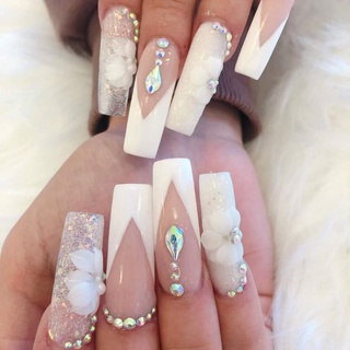 hoa bột nail -cúc ruby cánh nhọn