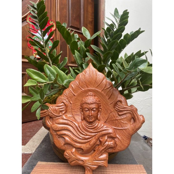 Tranh diện phật gỗ hương