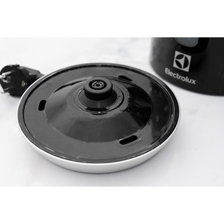 Bình siêu tốc Electrolux (Thụy Điển) EEK3505 1.7 lít (Mới 100%, bảo hành 12 tháng chính hãng)
