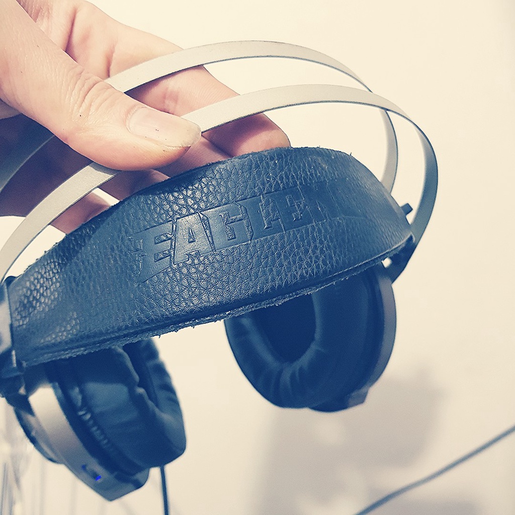 Tai nghe chính hãng  Zildli zh7 GL 7.1 Cũ Thanh lý  âm thanh cực ngầu led 7 màu chất lượng