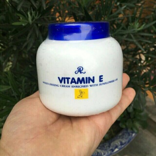 Kem dưỡng vitamin e aron 200g