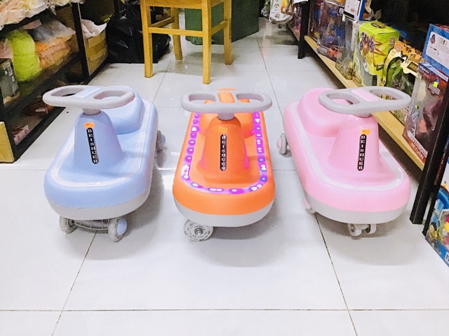 Xe lắc nhạc đèn