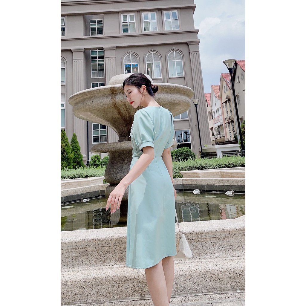 Đầm Xòe Chữ A Cổ V Phối Ren Đính Nút Duyên Dán AKARA K105 Full Size | BigBuy360 - bigbuy360.vn