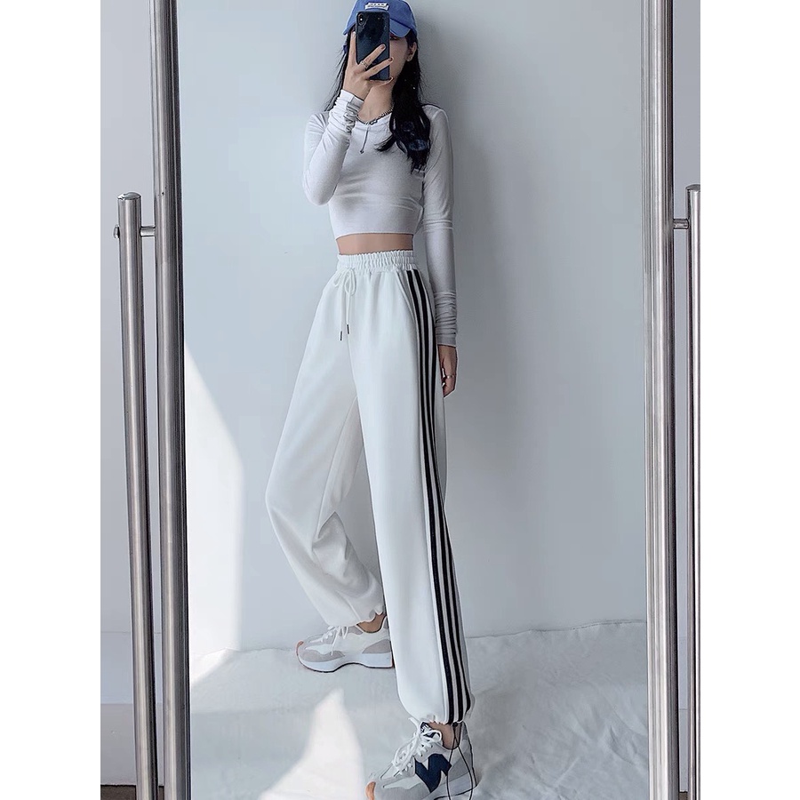 Quần Jogger Nam Nữ-Quần Ống Rộng 3 sọc unisex Để Suông Hoặc Rút Dây Bo Gấu Vải Mịn Mềm Mát-Hai Màu Đen và Trắng