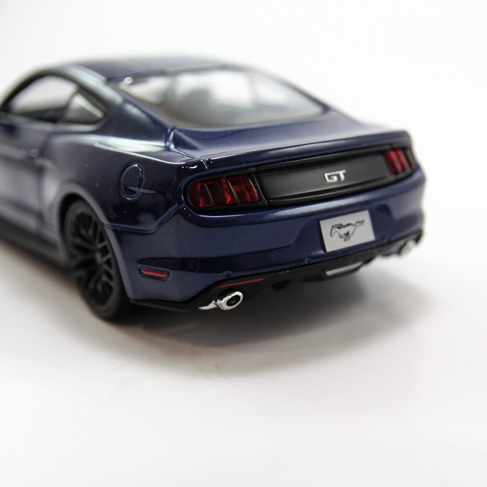 MÔ HÌNH XE FORD MUSTANG GT 2015 BLUE 1:24 MAISTO MH-31508