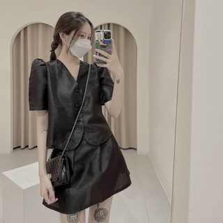 Set áo cổ v nút bọc kèm chân váy