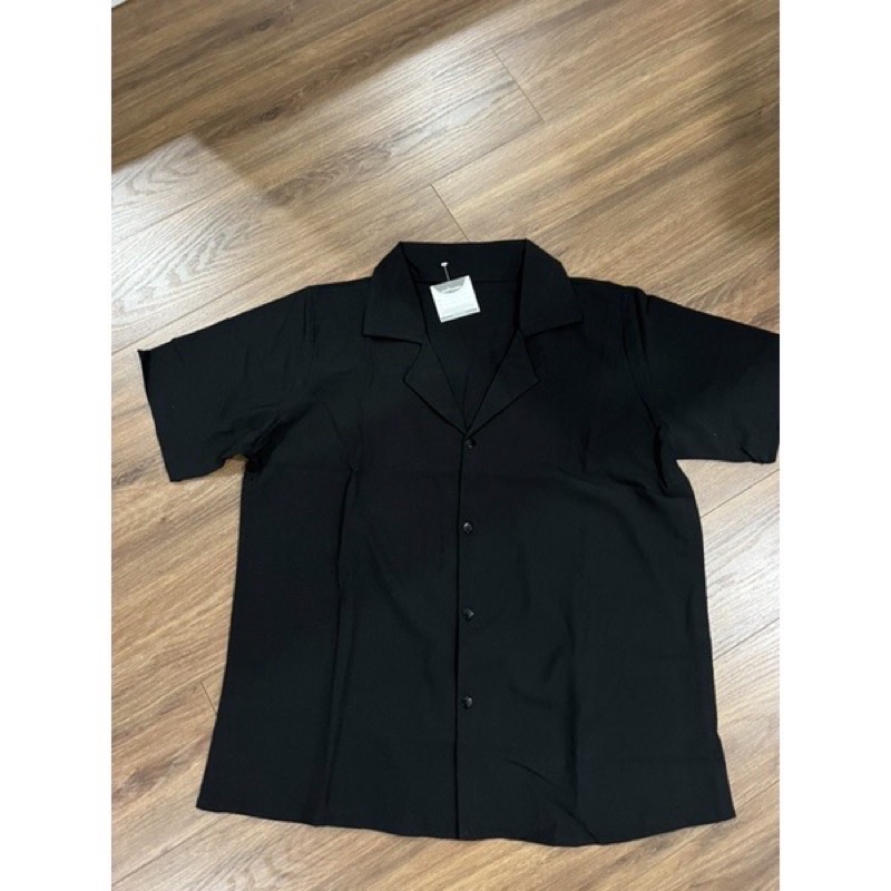 Áo sơ mi cổ vest màu đen   thanh lý 2hand