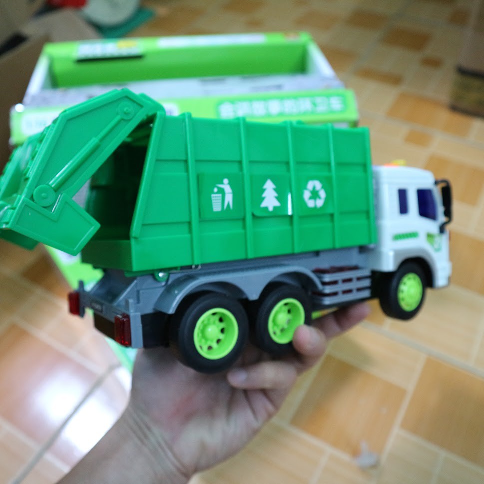 Mô hình xe ô tô chở rác đồ chơi trẻ em tỉ lệ 1:16 có âm thanh và đèn