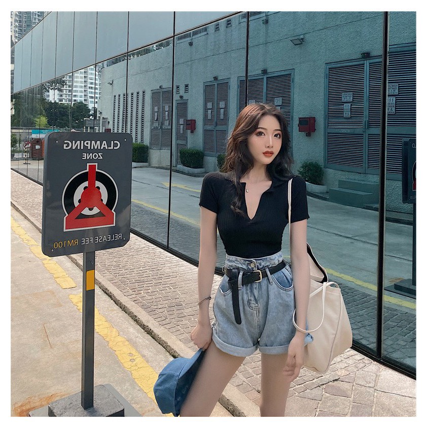 áo len dệt kim tay ngắn có cổ xẻ sâu