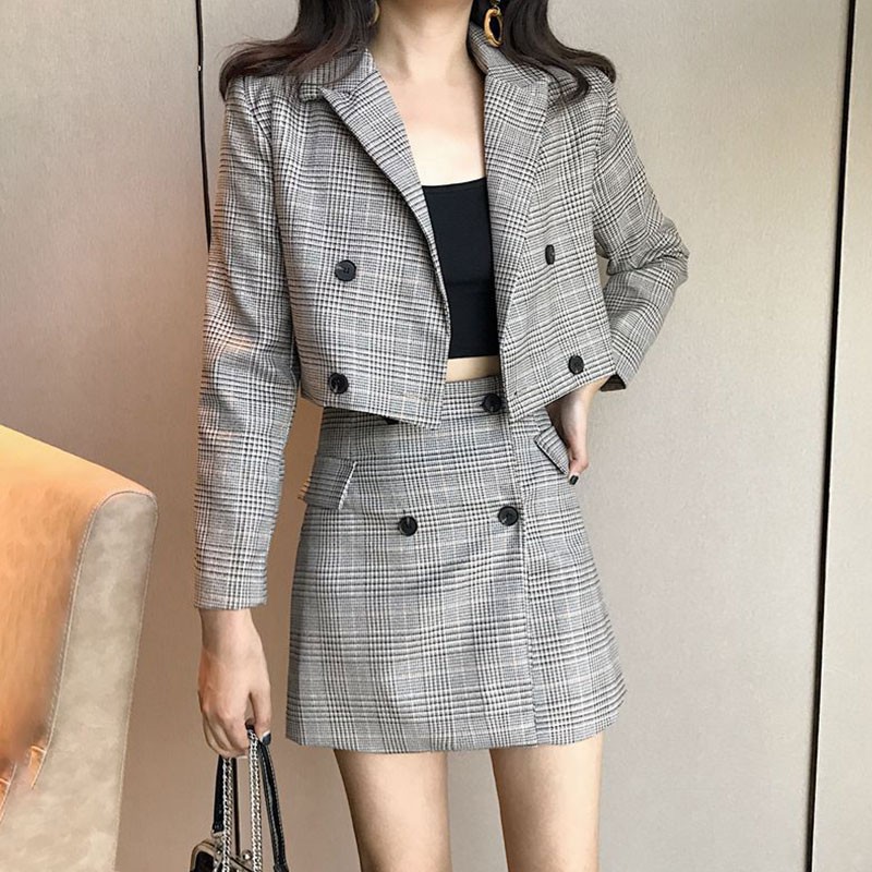 Set vest + chân váy kẻ