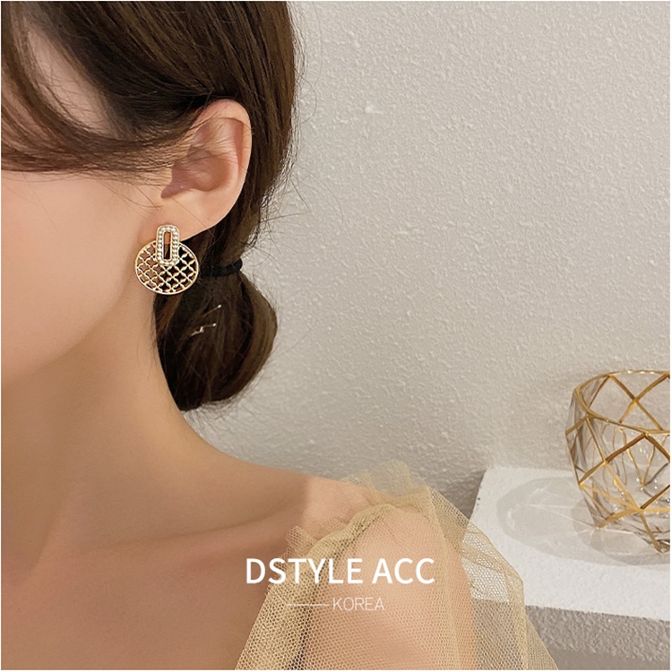 Khuyên Tai Tròn Lưới Đính Ngọc Trai Thanh Lịch Phong Cách Hàn Quốc Cho Nữ