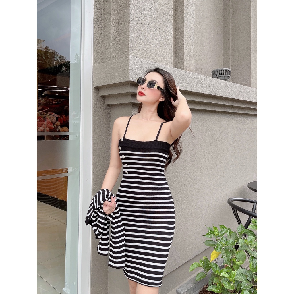 Set Áo + Váy ôm đính nút len dệt cao cấp sang trọng Kristin DS02