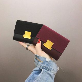 Ví cầm tay