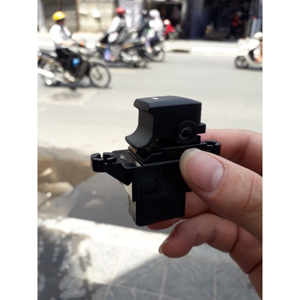 CÔNG TẮC LÊN XUỐNG KÍNH KIA MORNING 2012 - 2019