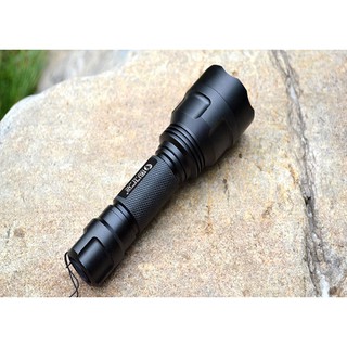 Đèn pin siêu sáng  V8 XML-T6