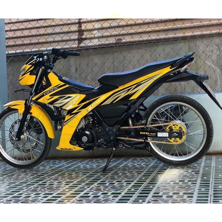 ( Quí khách vui lòng mang ra tiệm cho thợ dán ) Tem satria fi vàng